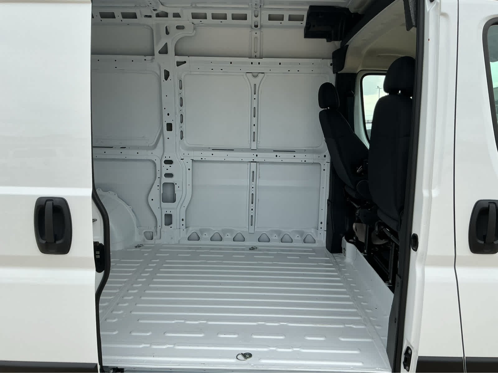 New 2026 Bright White Clearcoat Ram Tradesman image 16