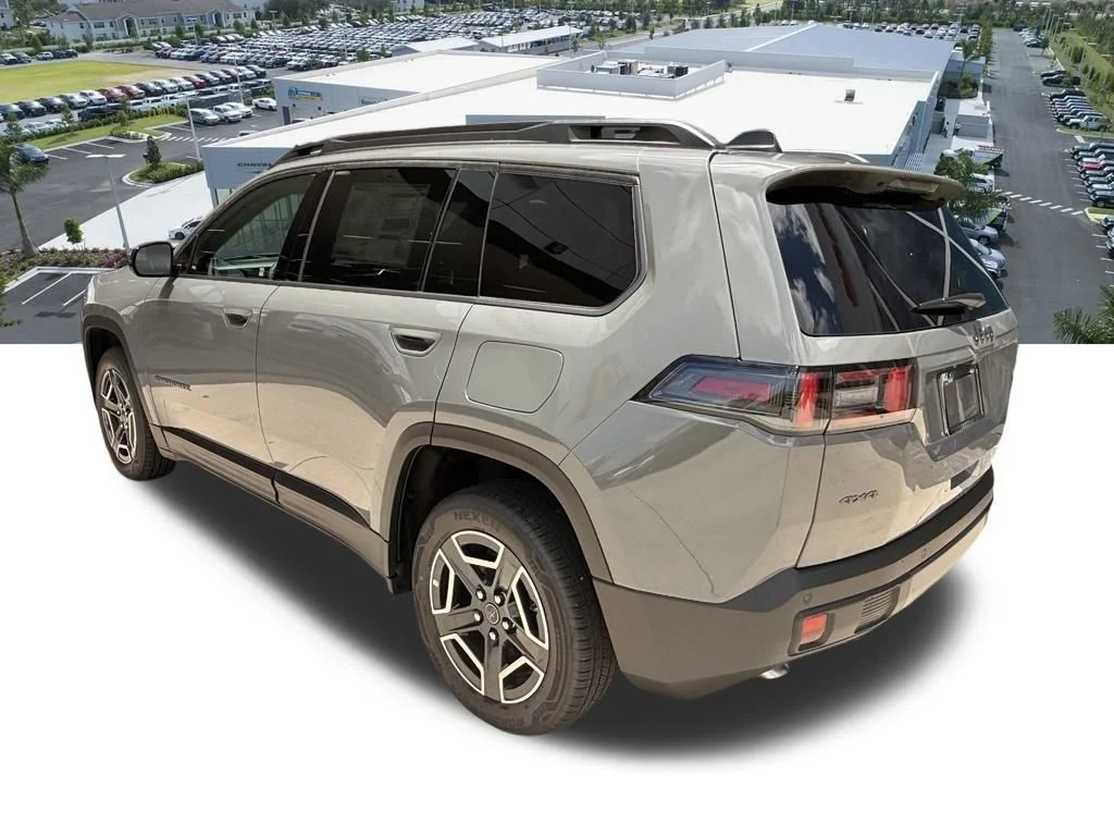 New 2026 Sting-Gray Clearcoat Jeep Laredo image 6