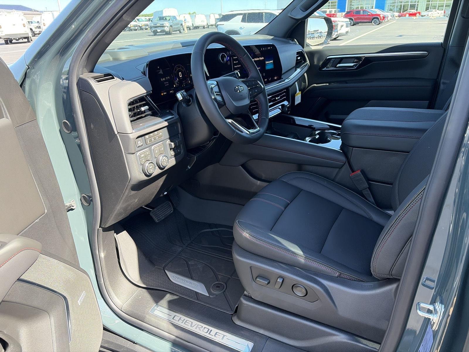 2026 Chevrolet Suburban RST - Photo 20