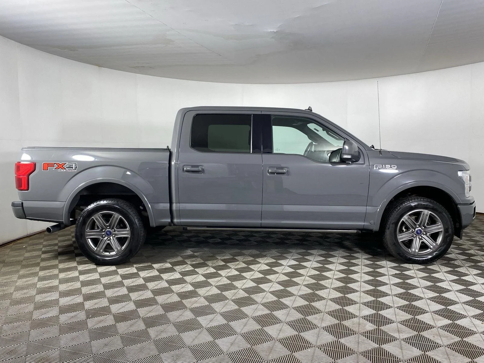 Used 2020 Lead Foot Ford LARIAT image 7