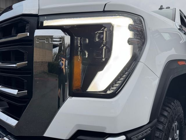 Used 2024 Summit White GMC SLE image 27