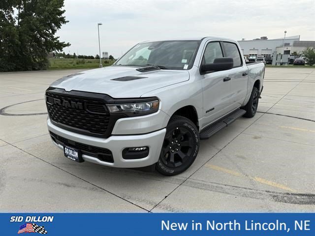 2026 RAM 1500 Express Crew Cab 4x4 5'7