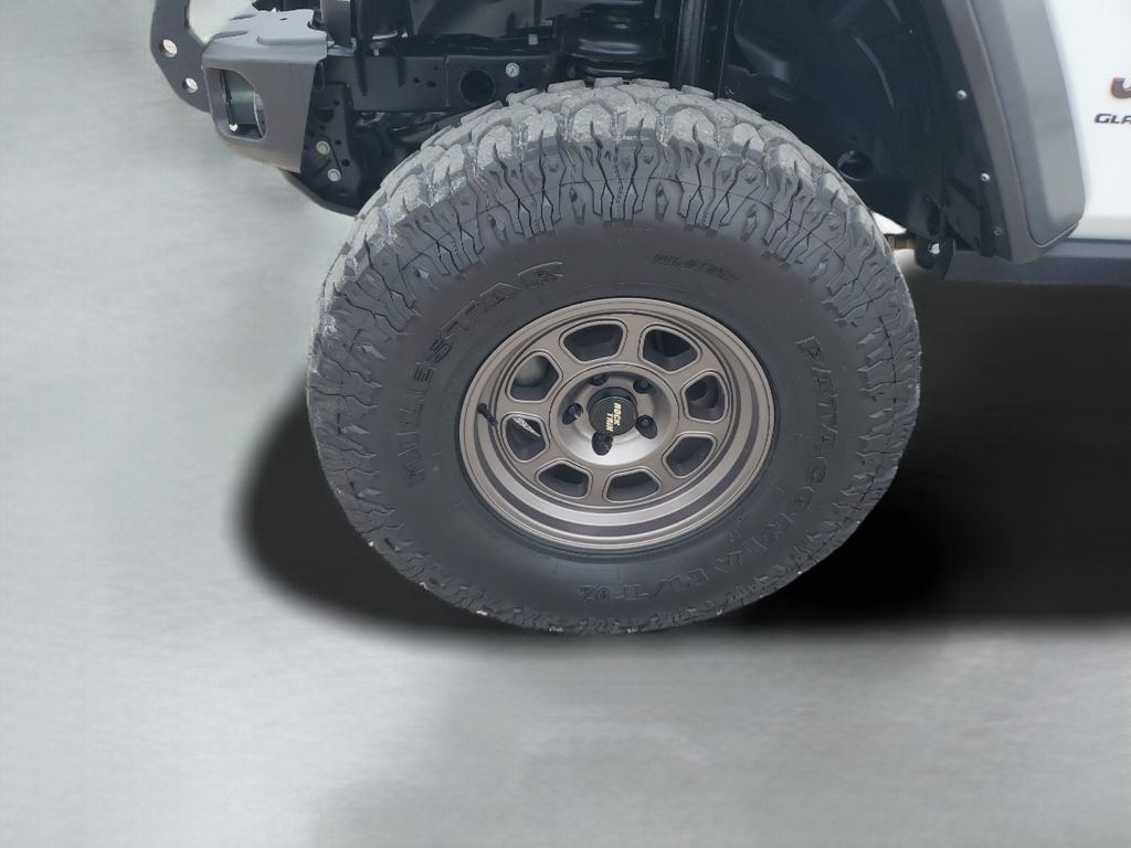 Used 2024 White Jeep Rubicon image 28