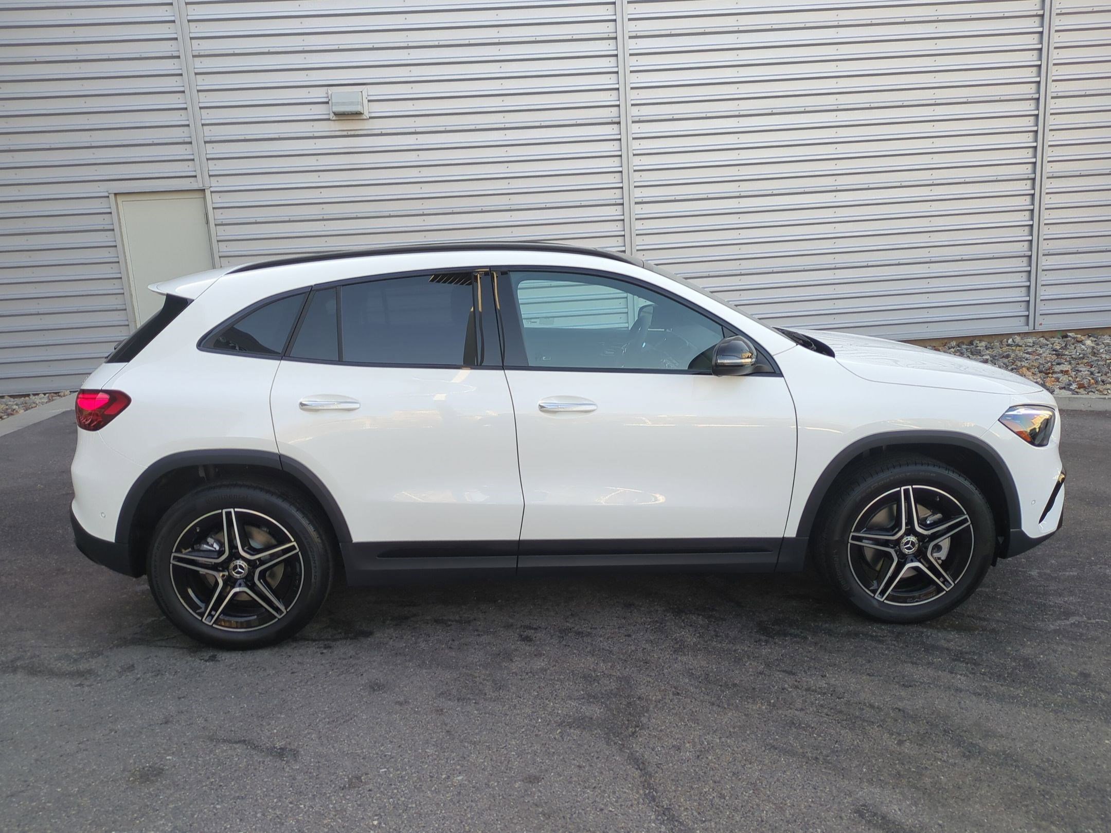 New 2026 Polar White Mercedes-Benz GLA 250 image 18