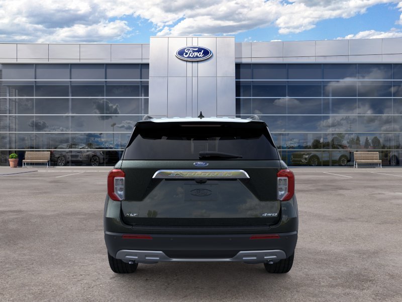 New 2024 Forged Green Metallic Ford XLT image 5