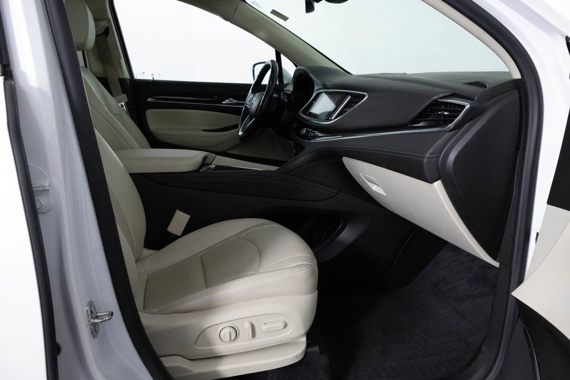 2023 BUICK ENCLAVE - Image 40