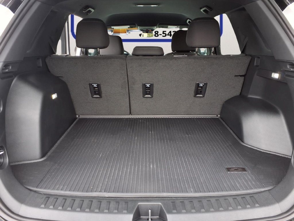 2027 Chevrolet Equinox LT - Photo 19