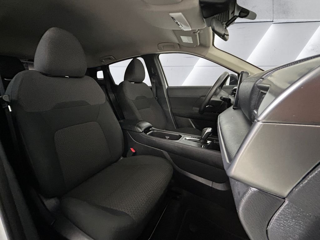 Used 2025 White Nissan S image 14