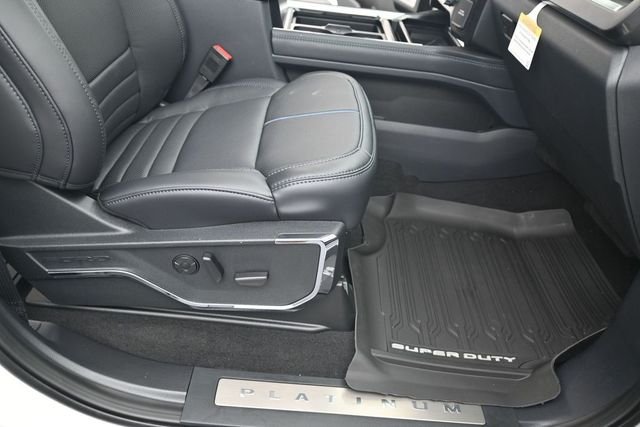 New 2026 Star White Metallic Tri-Coat Ford F-350® Platinum® image 32