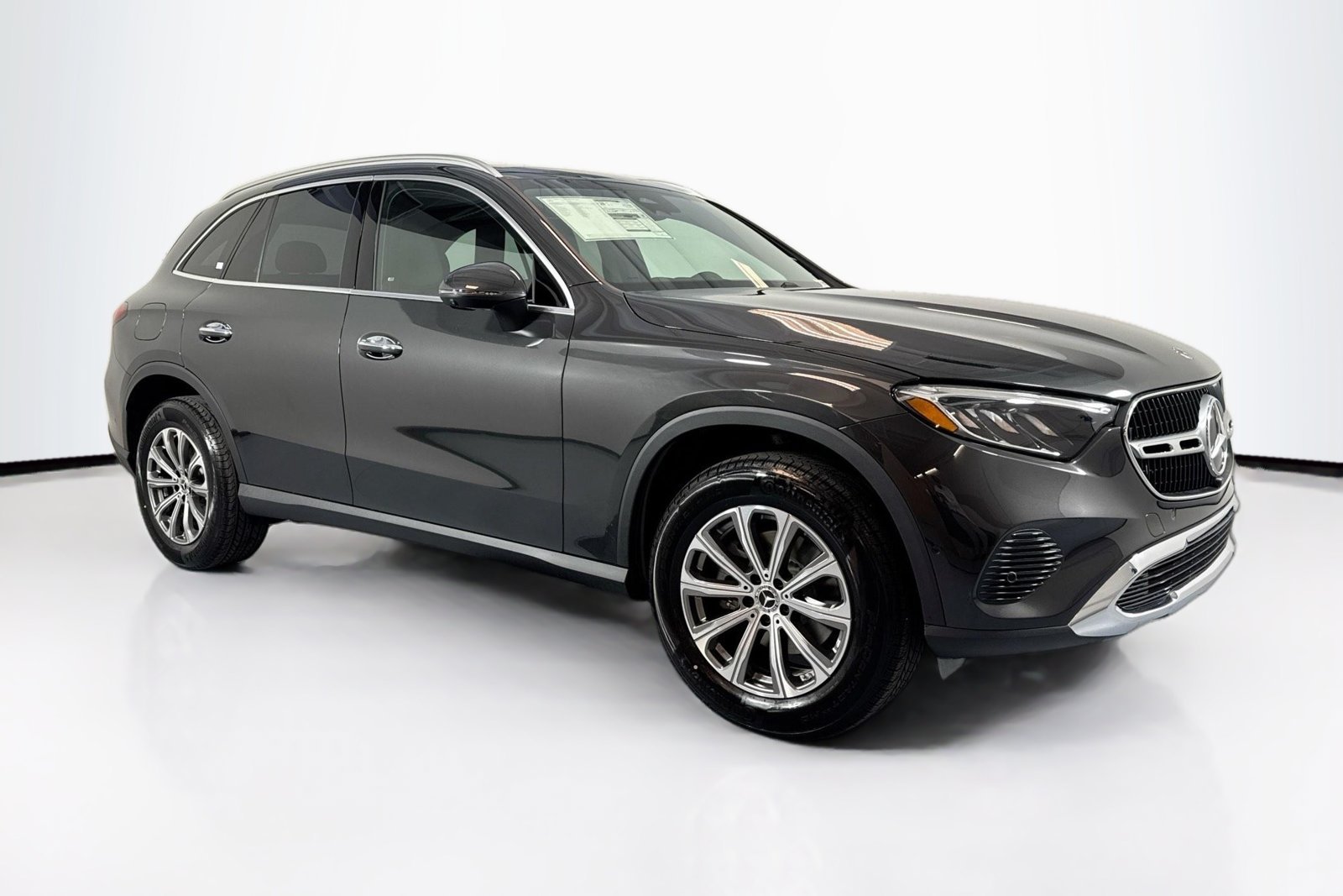New 2026 Graphite Grey Metallic Mercedes-Benz GLC 300 image 3