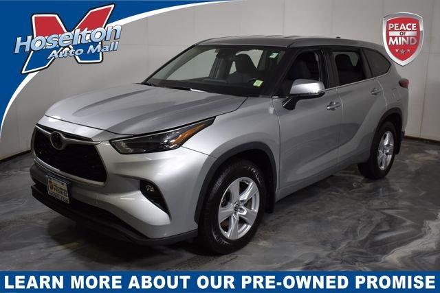 2022 Toyota Highlander LE