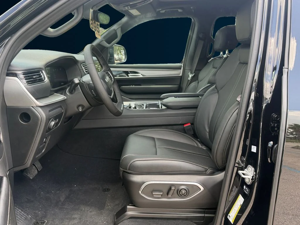 New 2026 Black Jeep  image 10