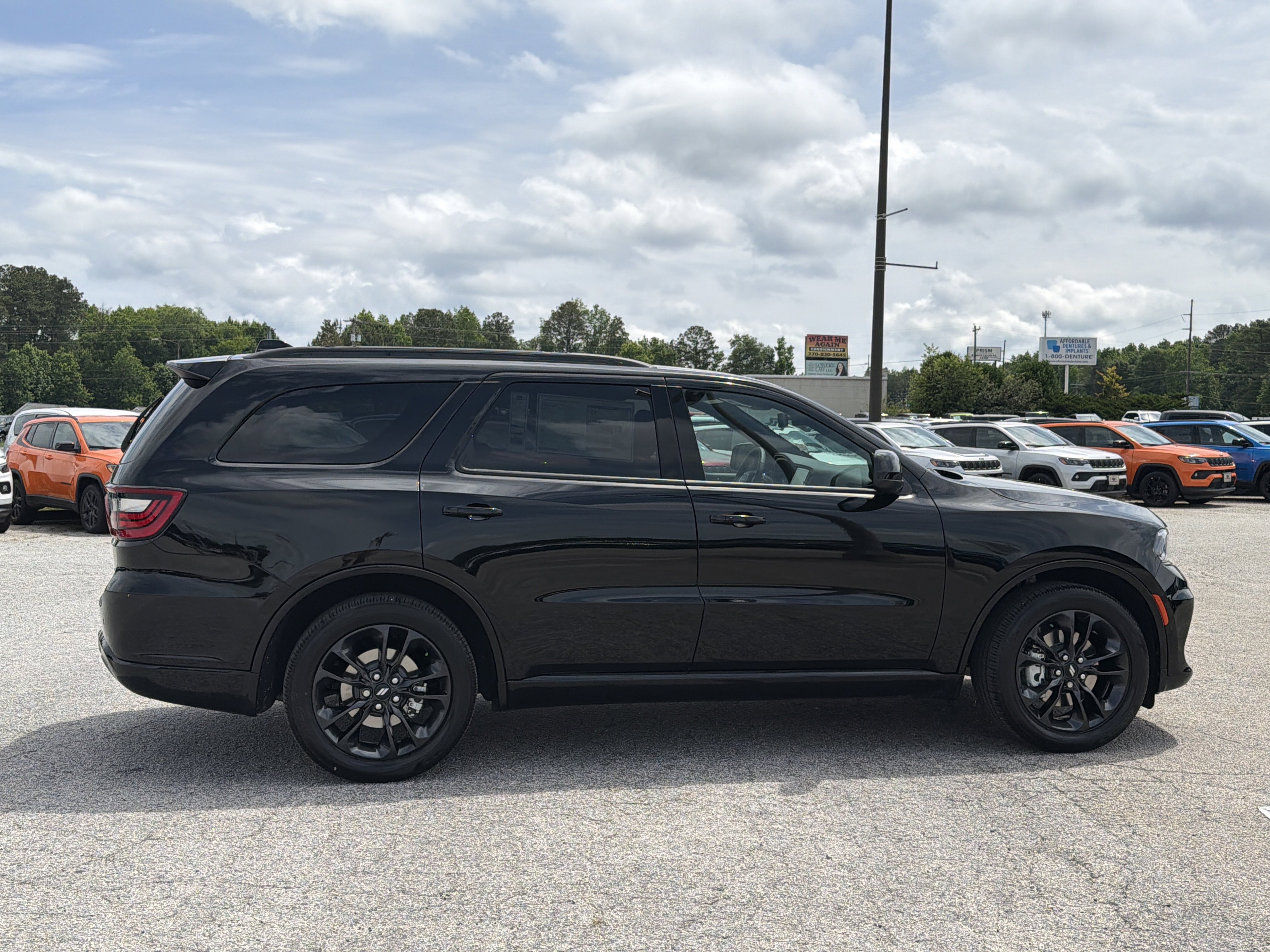 New 2026 Diamond Black Clear-Coat Exterior Paint Dodge GT image 10