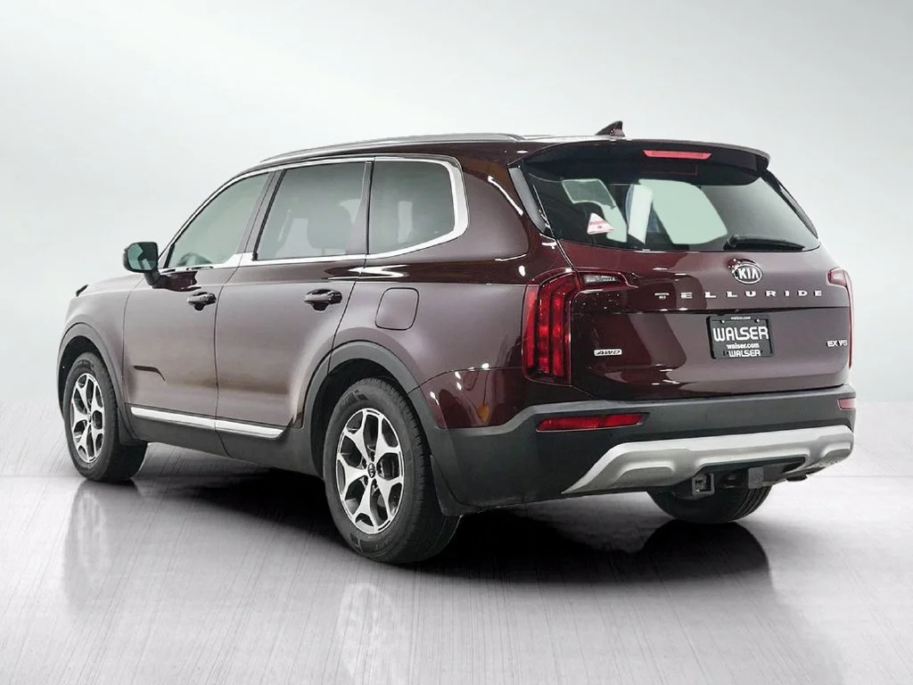 Used 2020 Maroon Kia EX image 3