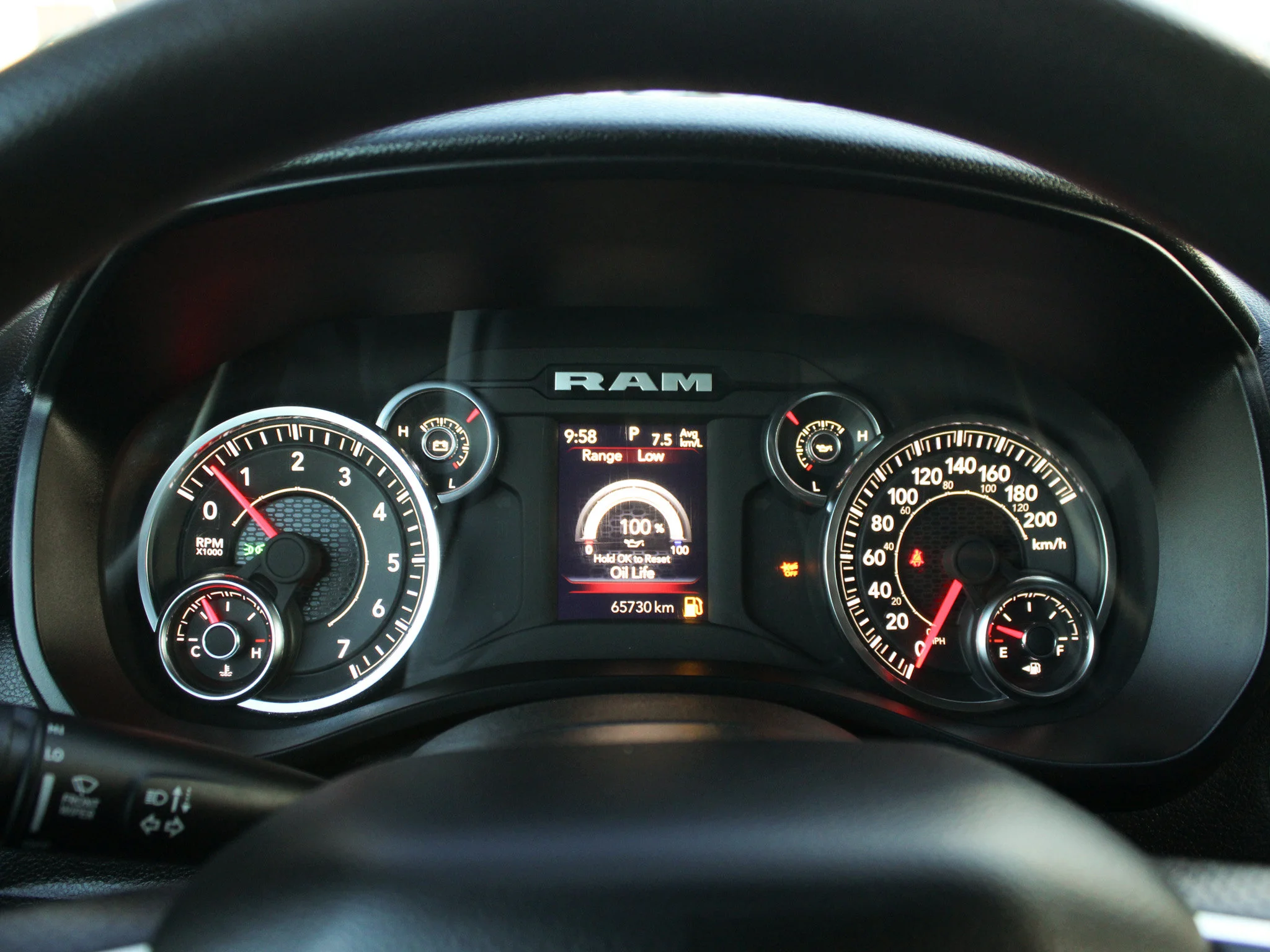 Certified Used 2025 White RAM Tradesman * Adaptive Cruise | Protection Group | Sport Appearance | 3M PPF | Apple CarPlay image 8