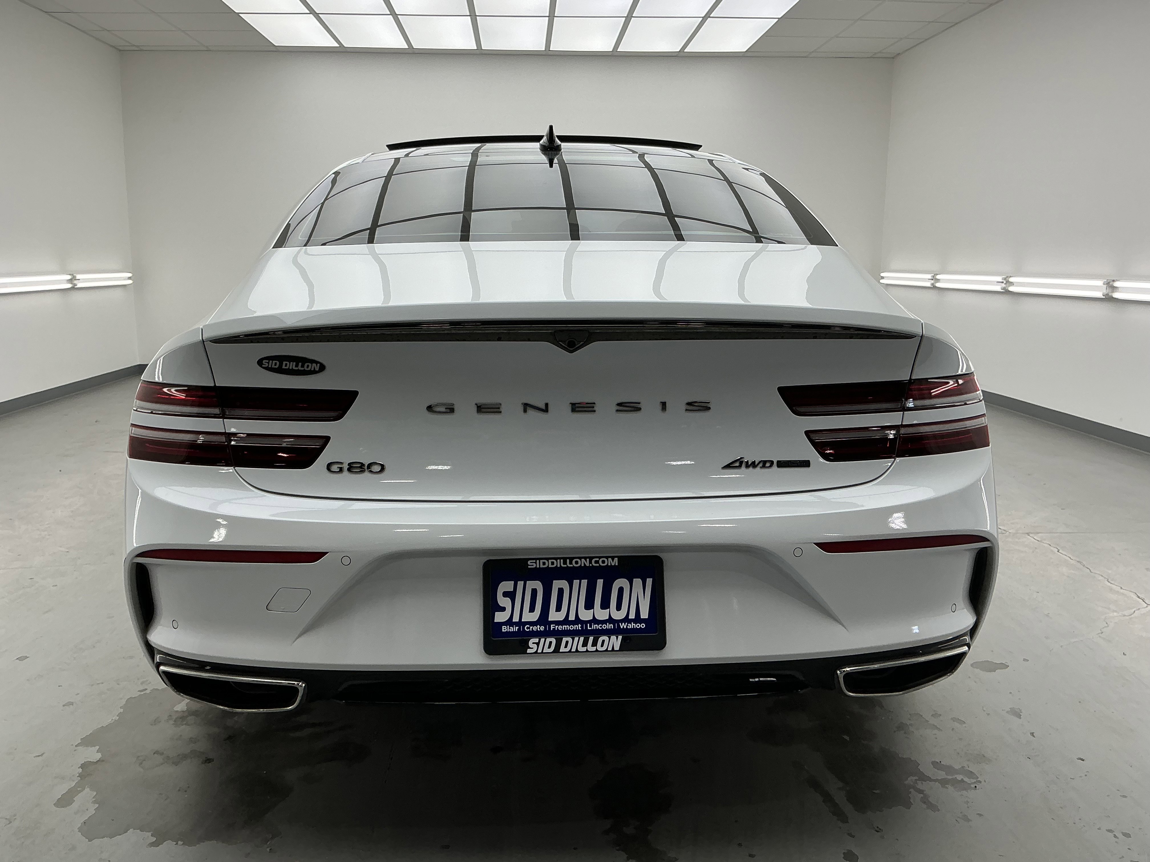 Certified Used 2024 Uyuni White Genesis 3.5T Sport image 5
