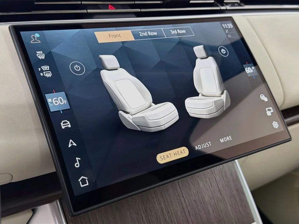 New 2027 Fuji White Land Rover SE image 21