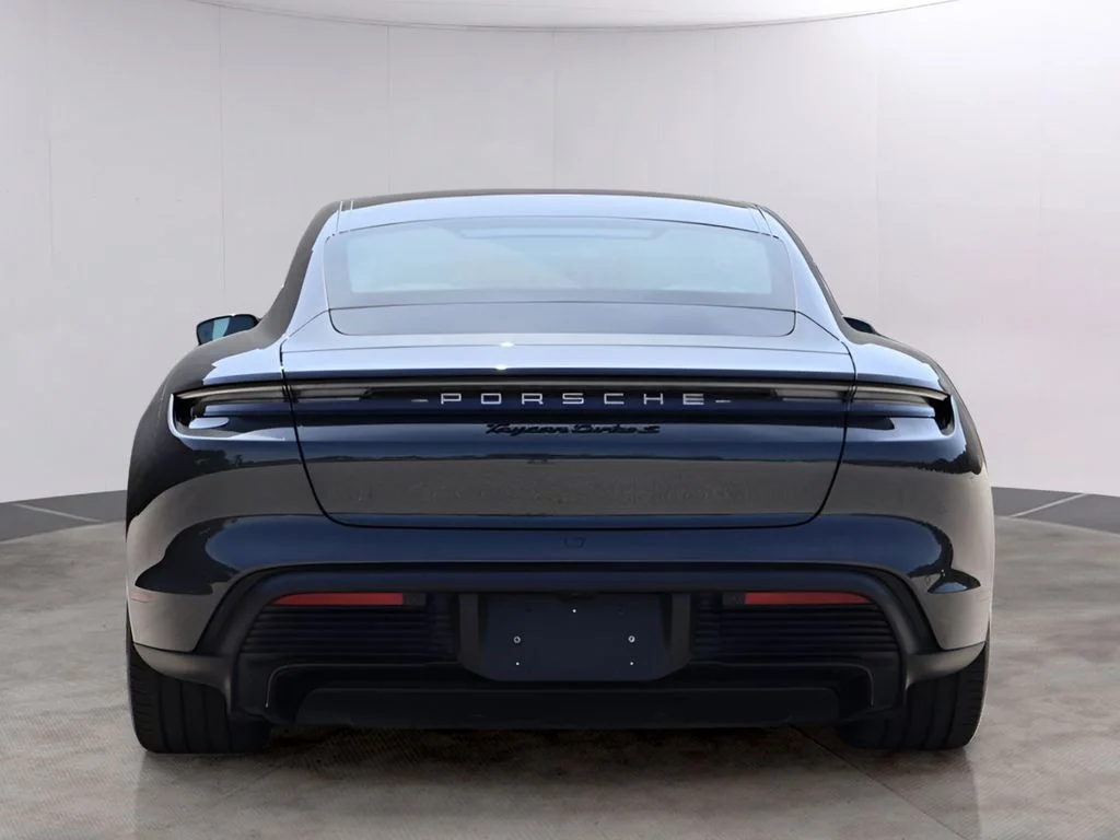 Used 2021 Volcano Grey Metallic Porsche Turbo S image 7