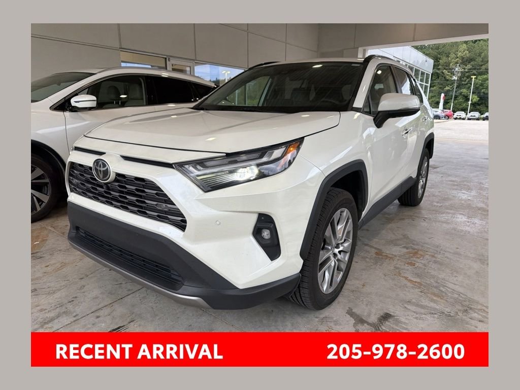 2022 Toyota RAV4 Limited FWD's photo