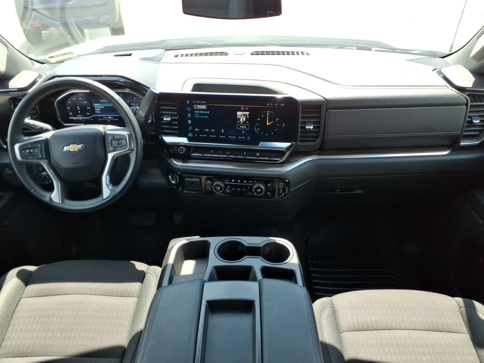 2025 Chevrolet Silverado 1500 LT - 11