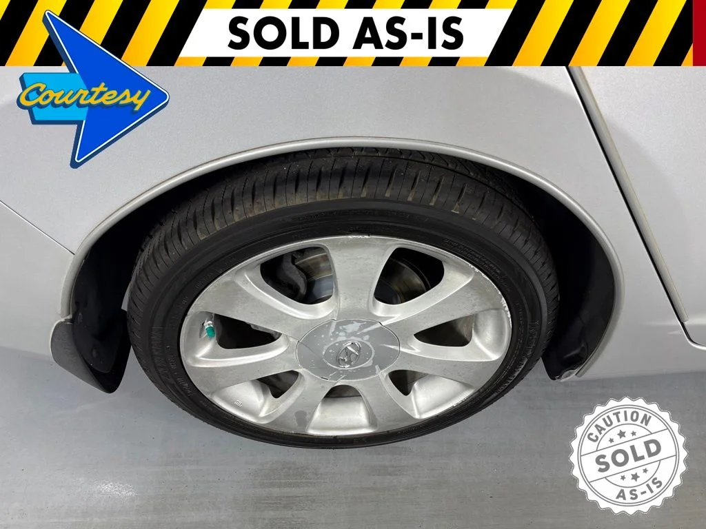 Used 2013 Silver Hyundai Limited image 10