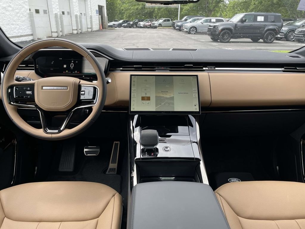 New 2026 Varesine Blue Land Rover Dynamic SE image 22