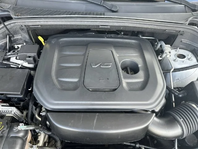 Used 2020 White Jeep Altitude image 29