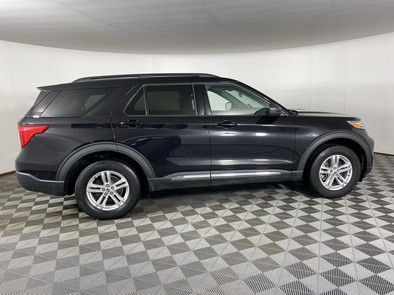 Used 2022 Agate Black Ford XLT image 11