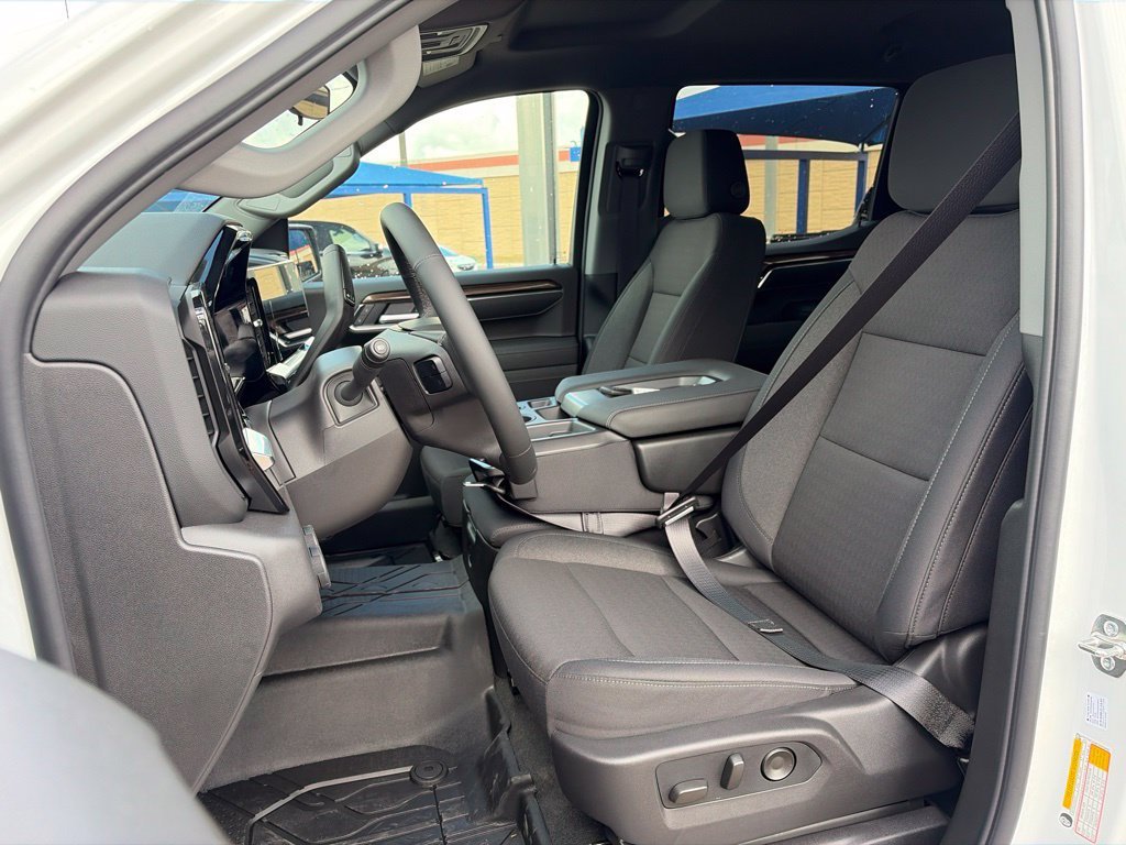New 2026 Summit White Chevrolet LT image 17