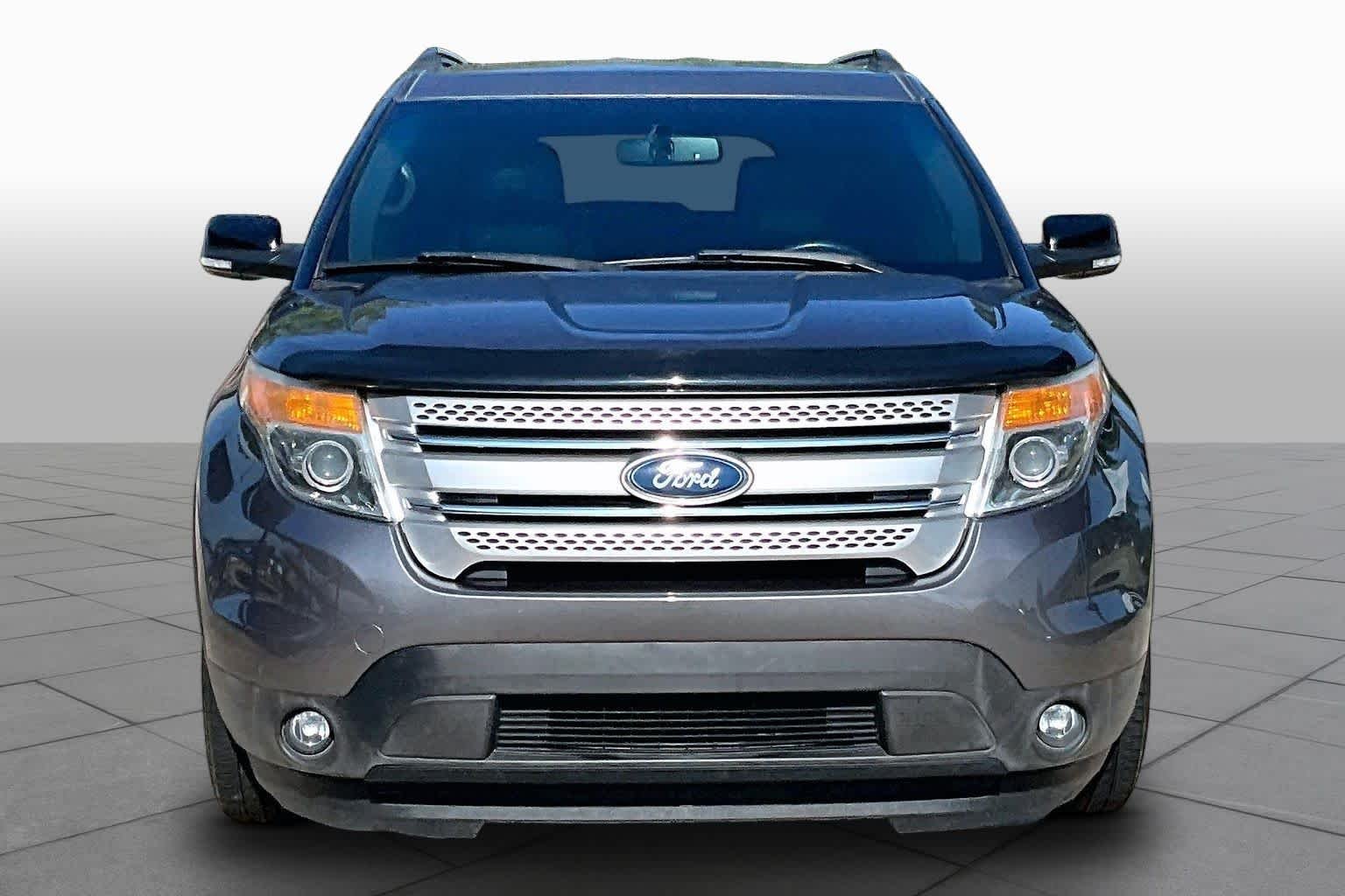 Used 2014 Sterling Gray Metallic Ford XLT image 4