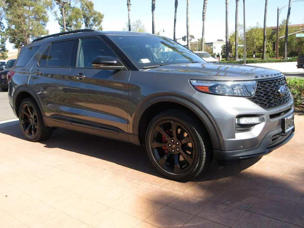 Certified Used 2023 Gray Metallic Ford ST image 6