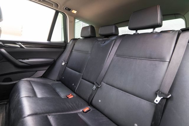 Used 2017 Space Gray Metallic BMW xDrive28i image 32