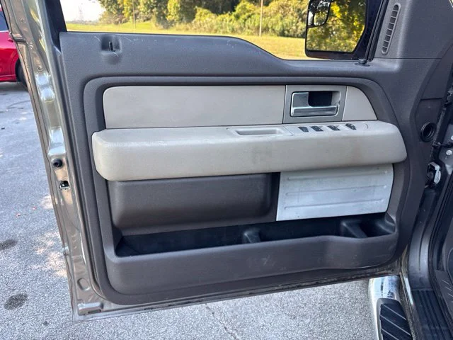 Used 2010 Gray Ford XLT image 14