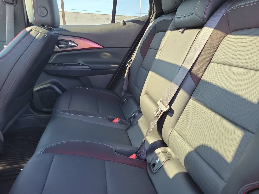 2024 Chevrolet Equinox EV RS - Photo 11