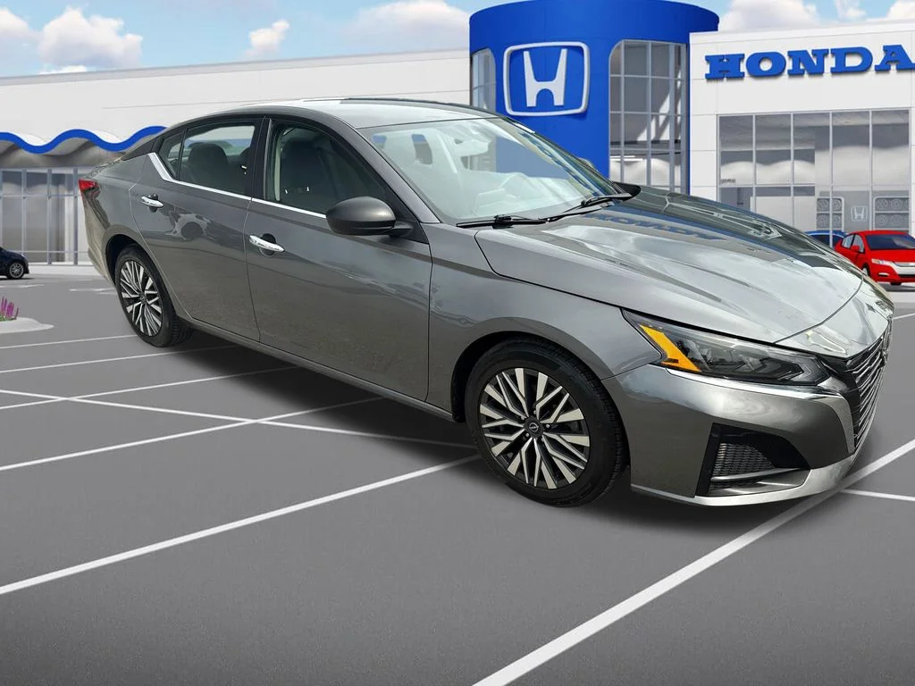 2024 Nissan Altima SV
