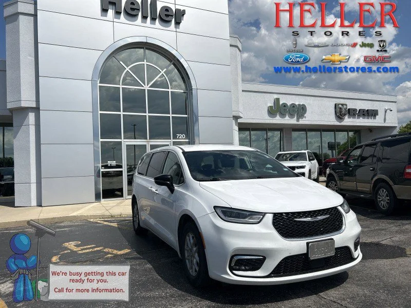 Used 2024 Bright White Clearcoat Chrysler Touring L image 1