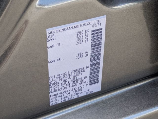 Used 2024 Gray Nissan 2.5 SR image 30