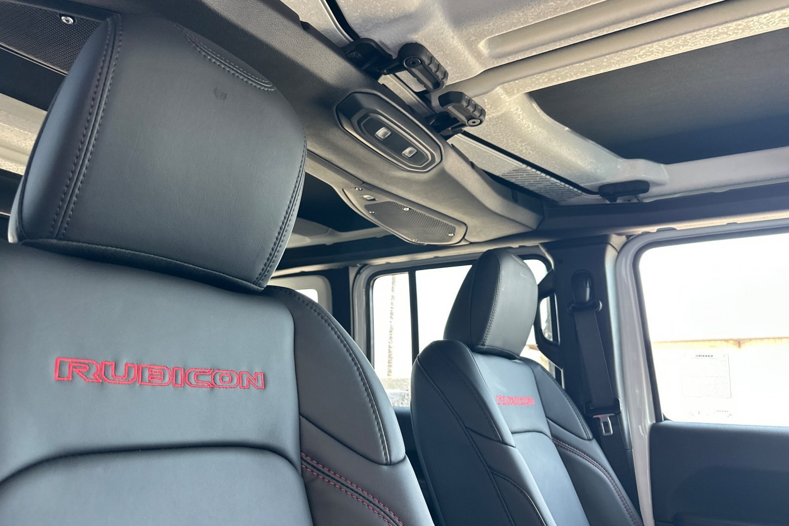 New 2026 Bright White Clearcoat Jeep Rubicon X image 17