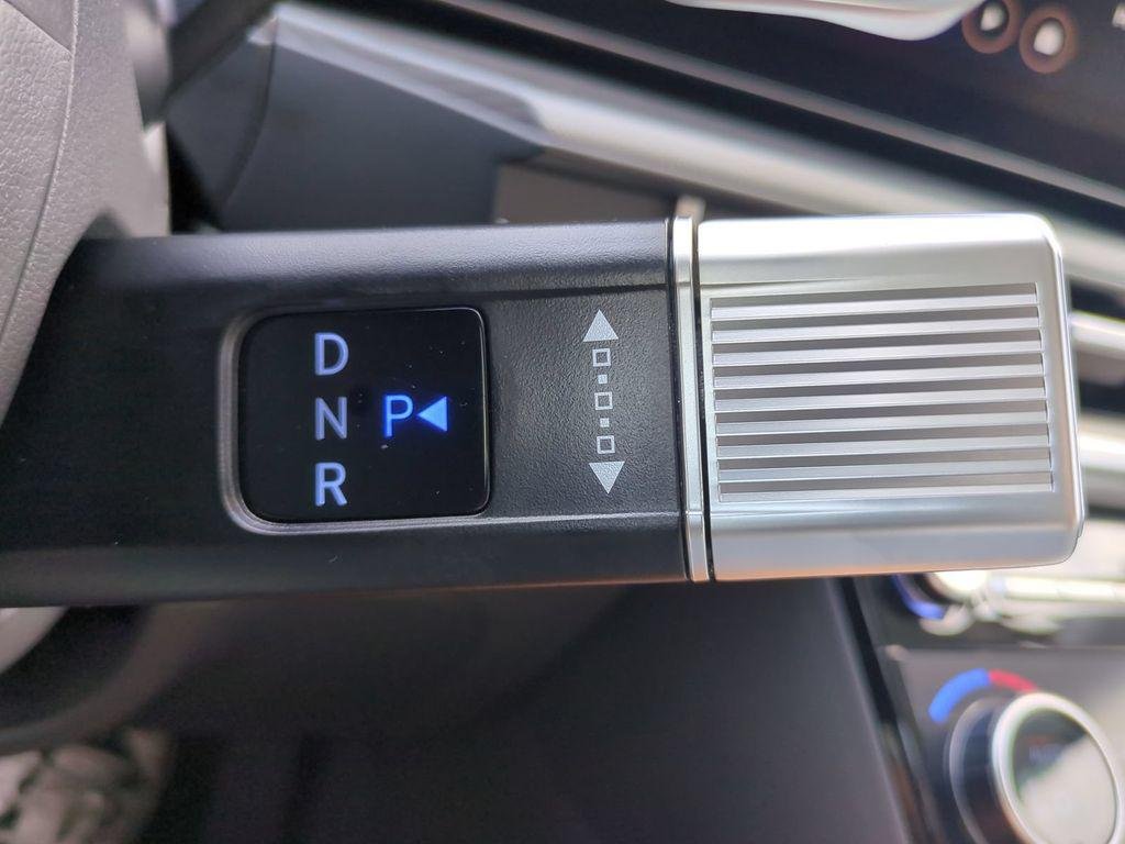 New 2027 Blue Hyundai SEL FWD image 23