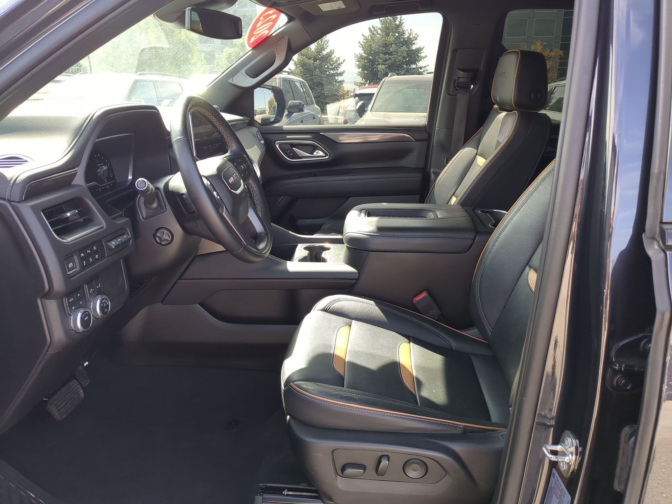 Used 2023 Onyx Black GMC AT4 image 25