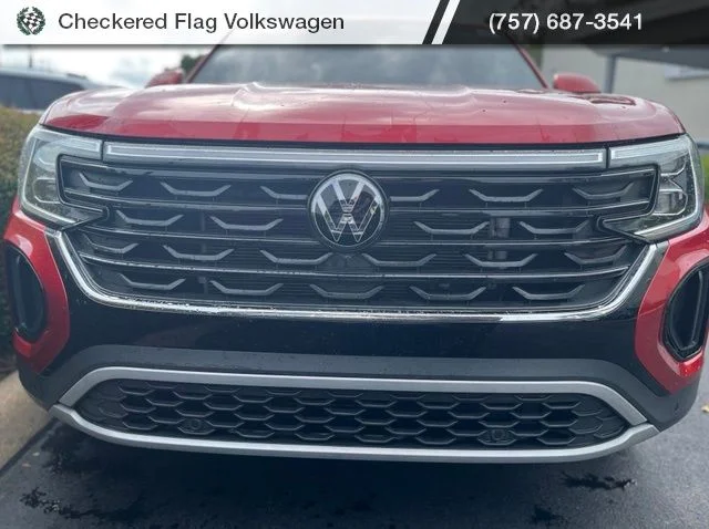 Used 2024 Aurora Red Metallic Volkswagen 2.0T SE w/Technology image 12
