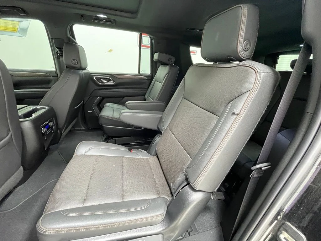 Used 2023 Black Chevrolet High Country image 13