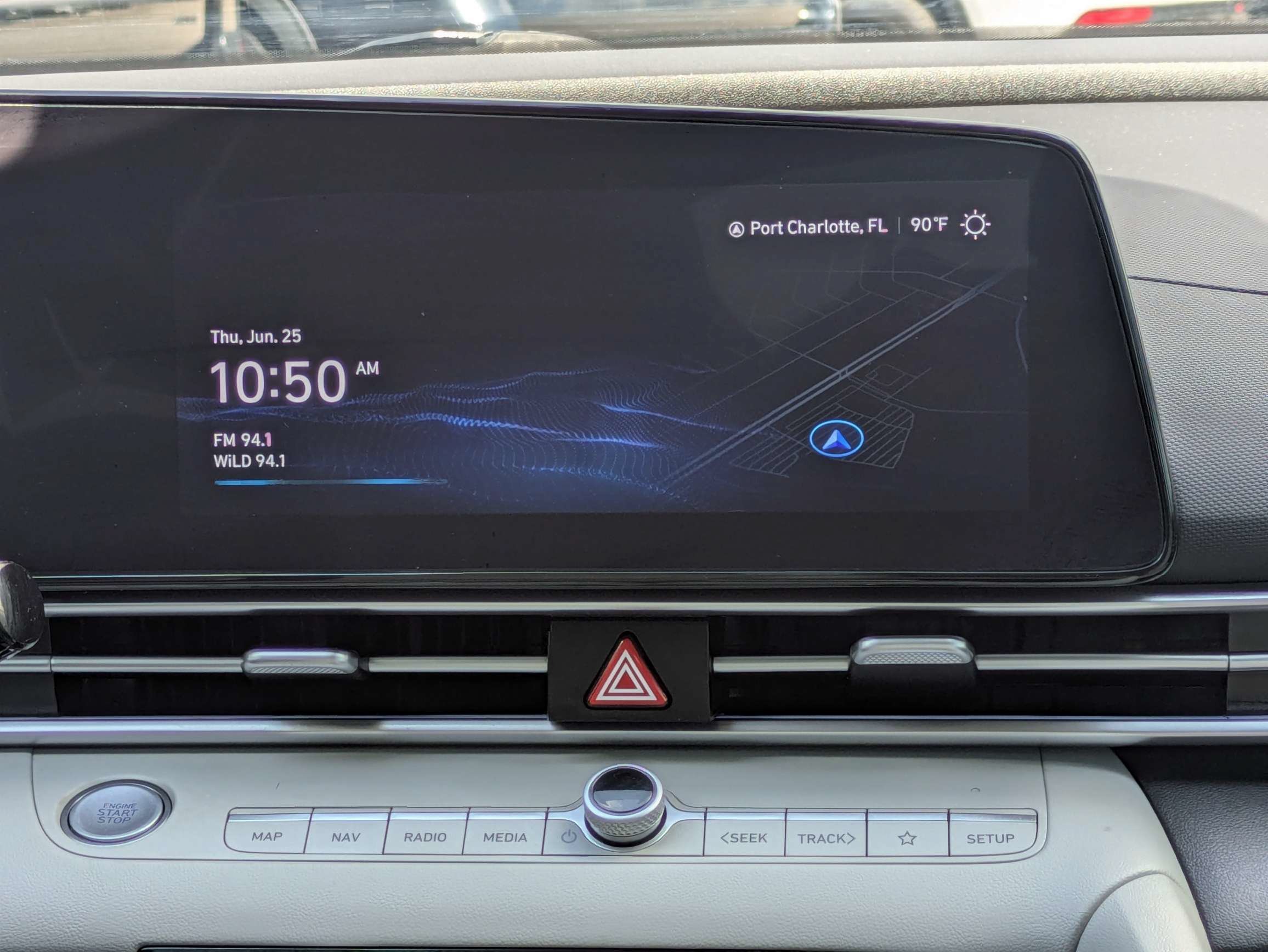 Used 2024 Abyss Black Hyundai Limited image 18