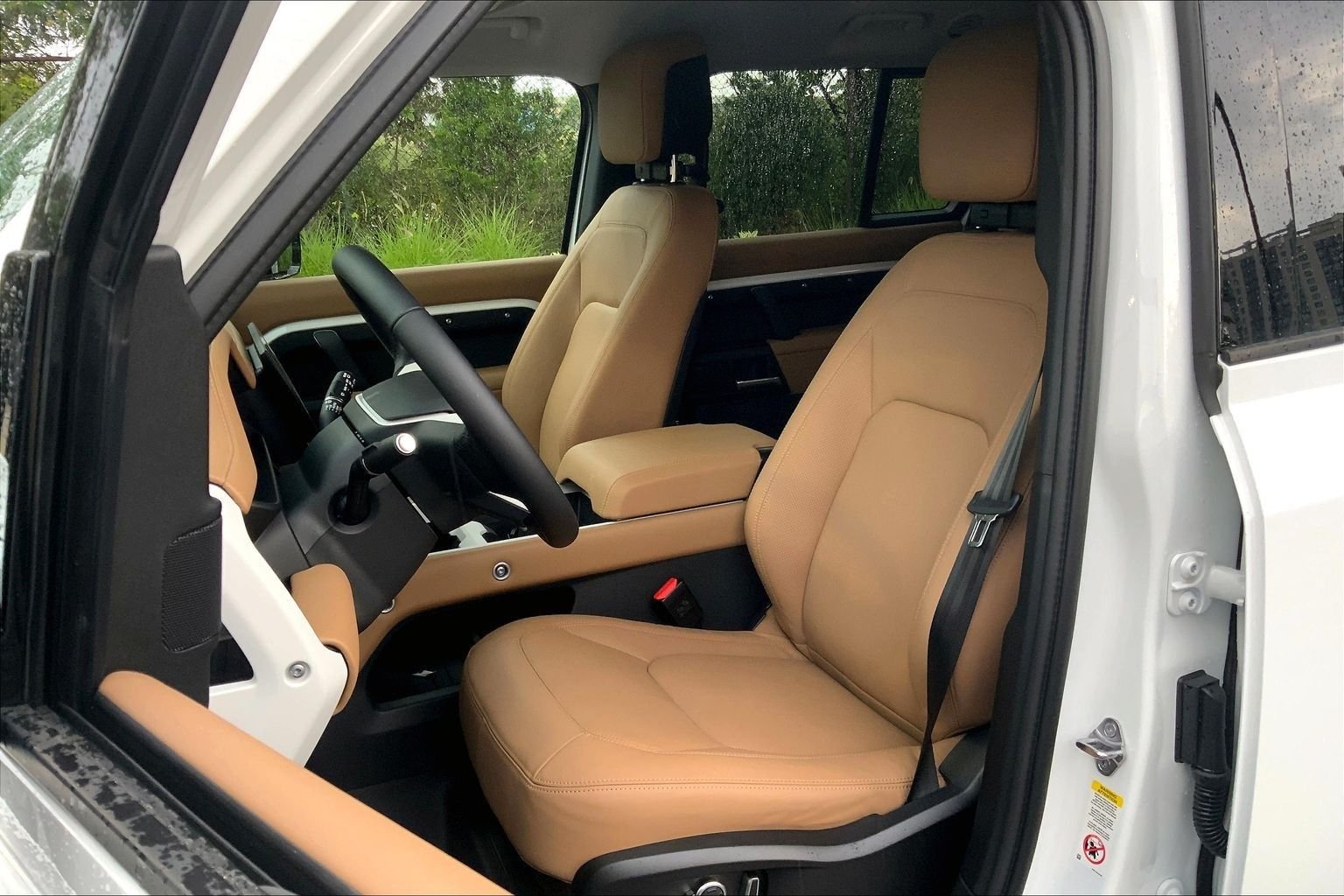 New 2026 Fuji White Land Rover S image 9