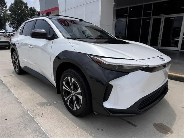 2024 Toyota bZ4X XLE FWD's photo