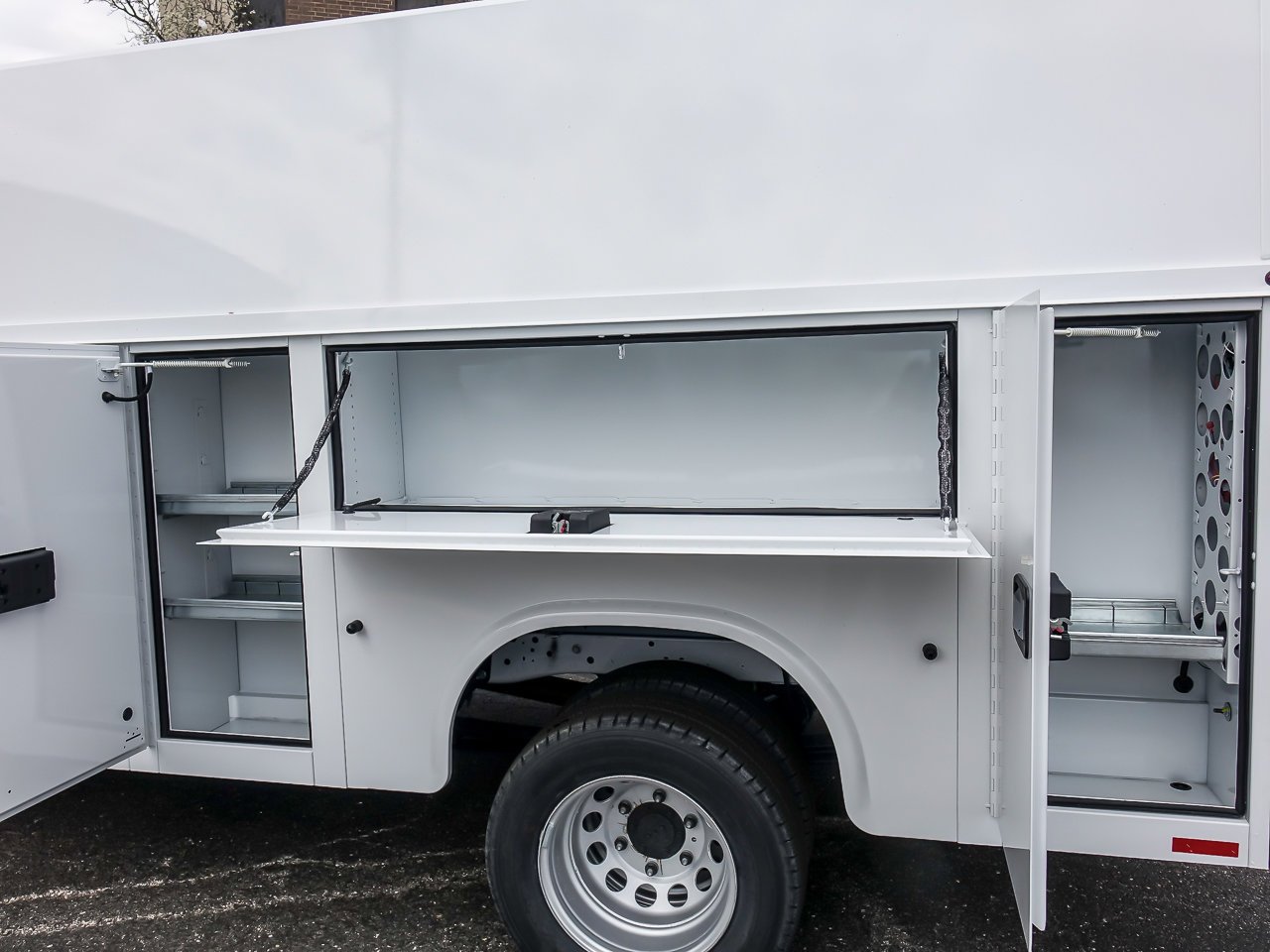 New 2026 Oxford White Ford KUV image 30