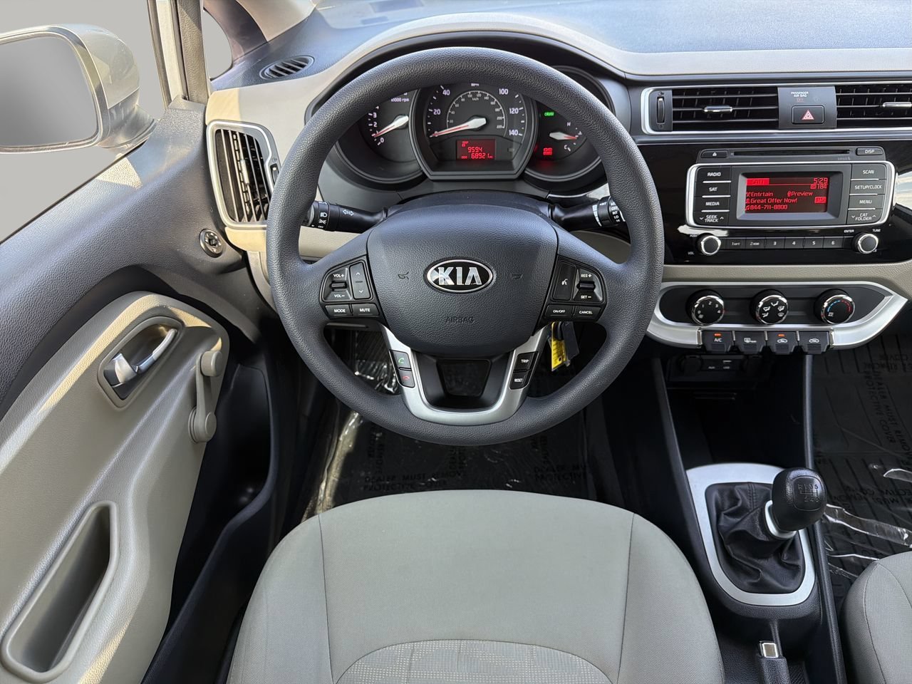 Used 2016 Bright Silver Metallic Kia LX image 13