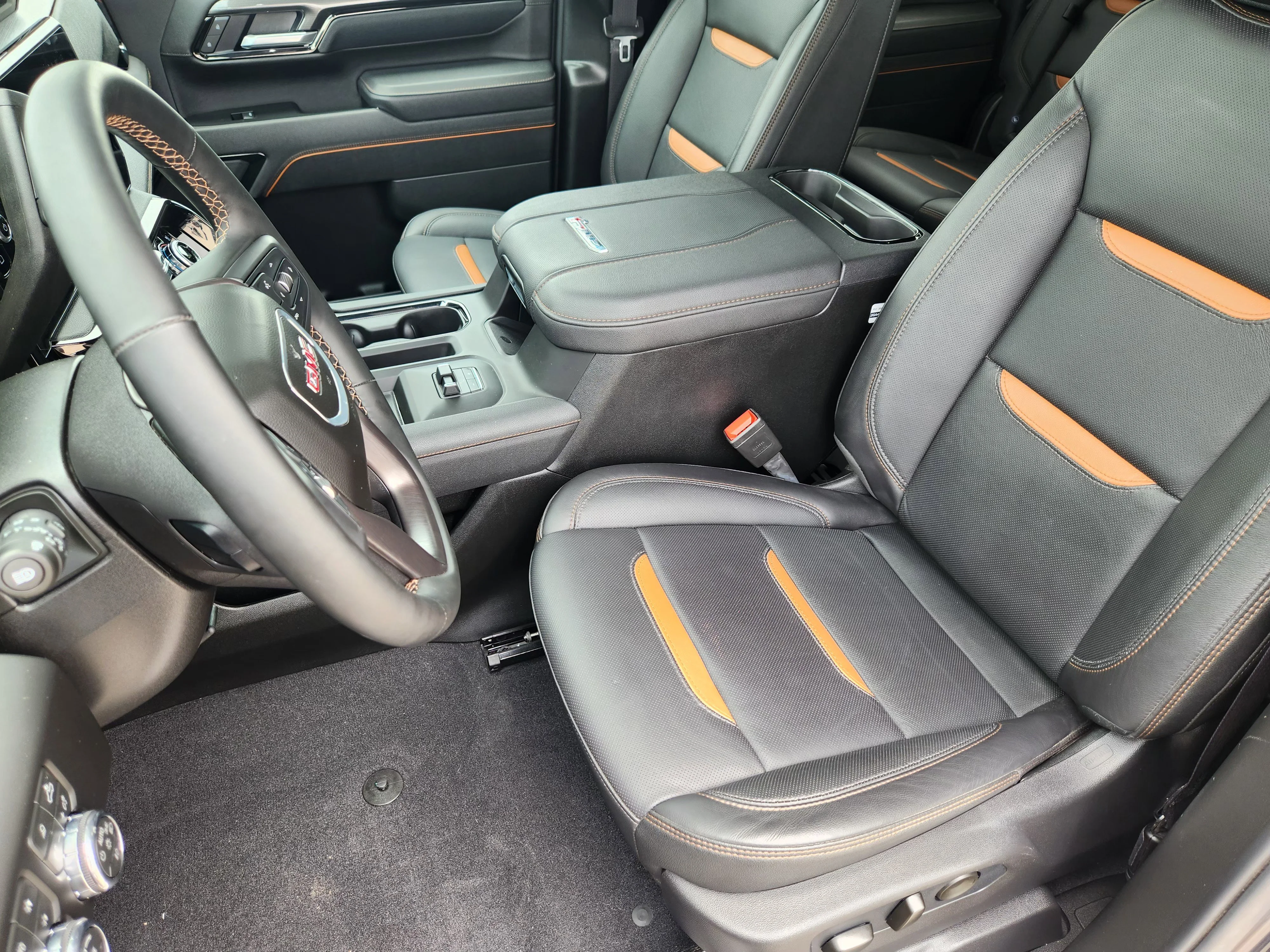 Used 2026 Titanium Rush Metallic GMC AT4 image 14