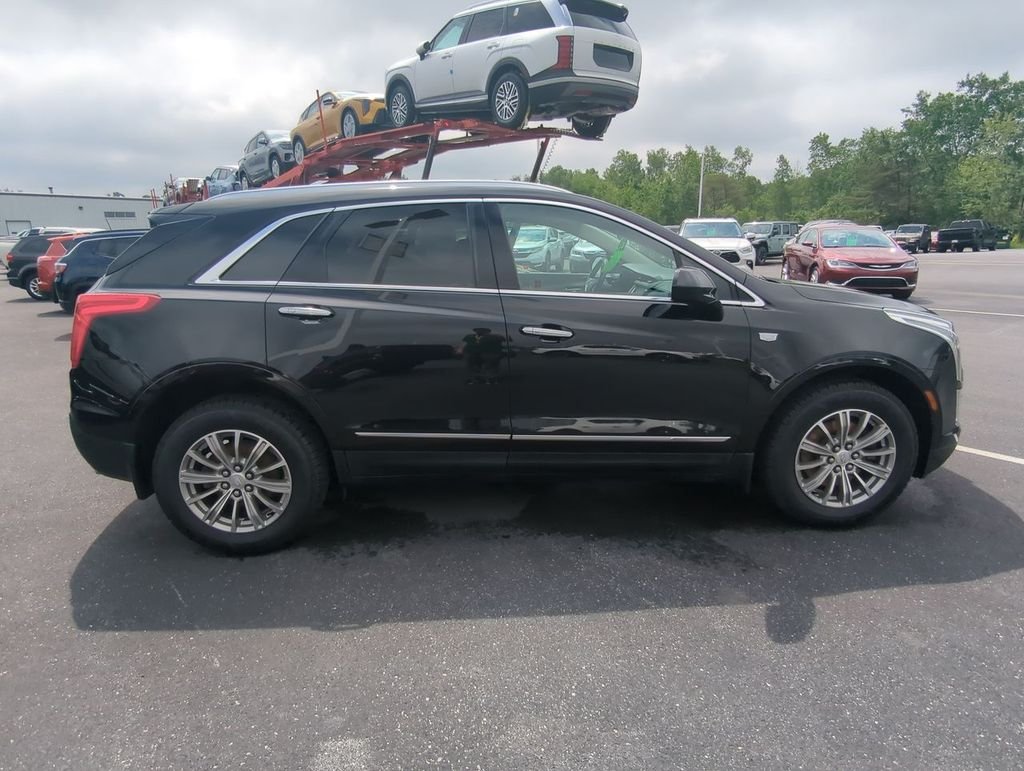 Used 2017 Black Cadillac Luxury image 9