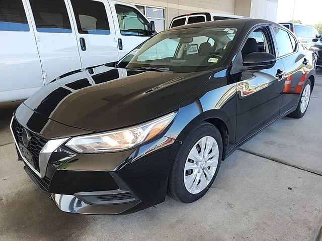 Used 2021 Black Nissan S image 11